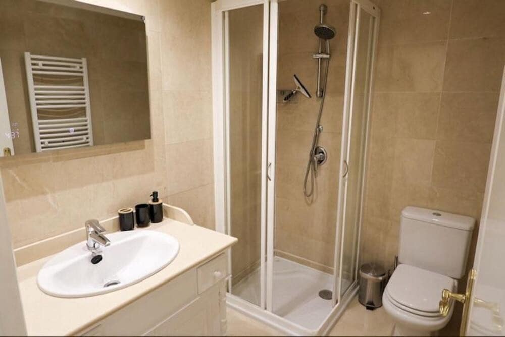 3 sypialnia Apartament na sprzedaż w Los Arqueros z basenem garażem - 495 000 € (Ref: 9770233)