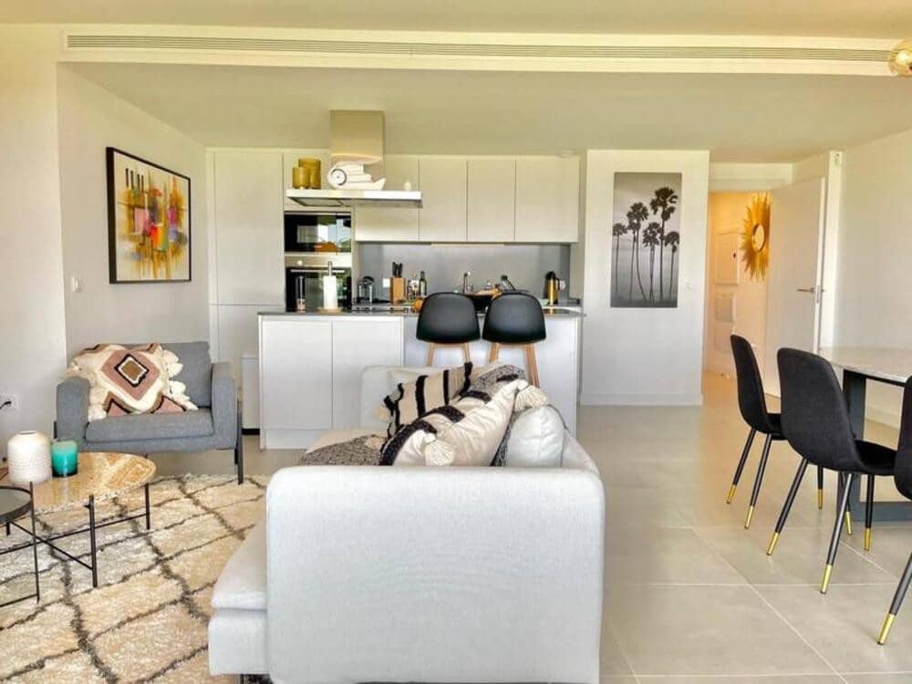 3 makuuhuone Huoneisto vuokrattavana paikassa New Golden Mile mukana uima-altaan 
autotalli - 3 000 € (Ref: 9770234)