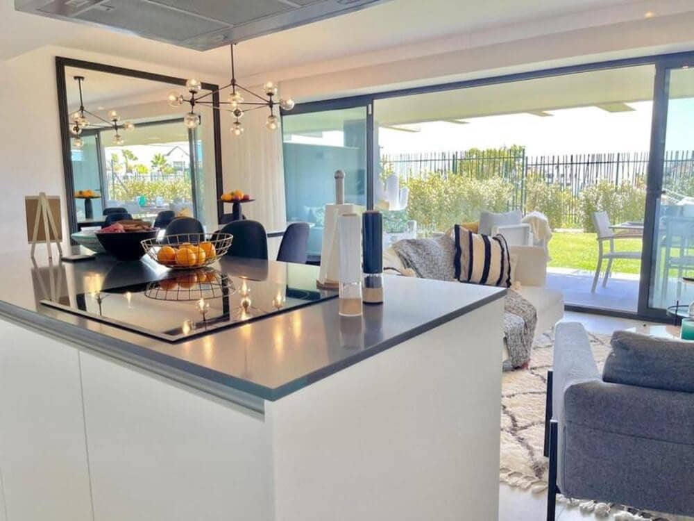 3 makuuhuone Huoneisto vuokrattavana paikassa New Golden Mile mukana uima-altaan 
autotalli - 3 000 € (Ref: 9770234)