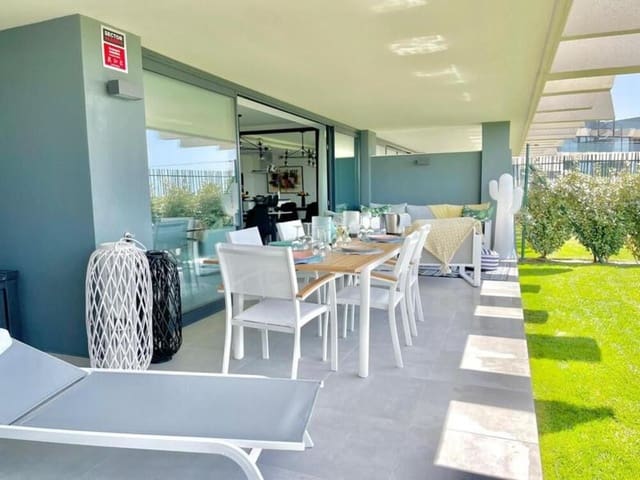 3 soverom Leilighet til leie i La Concha - Resina Golf, Estepona med svømmebasseng garasje - € 3 000 (Ref: 9770234)