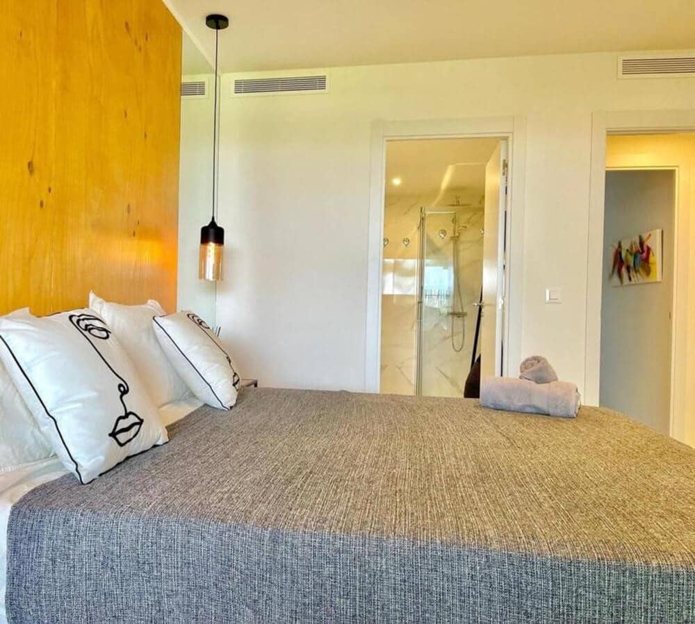 3 makuuhuone Huoneisto vuokrattavana paikassa New Golden Mile mukana uima-altaan 
autotalli - 3 000 € (Ref: 9770234)