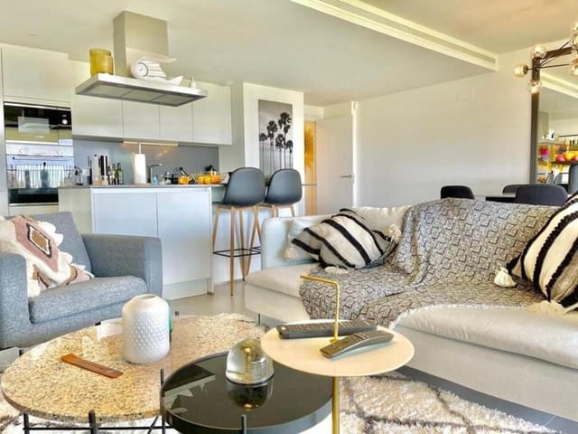 3 soverom Leilighet til leie i La Concha - Resina Golf, Estepona med svømmebasseng garasje - € 3 000 (Ref: 9770234)