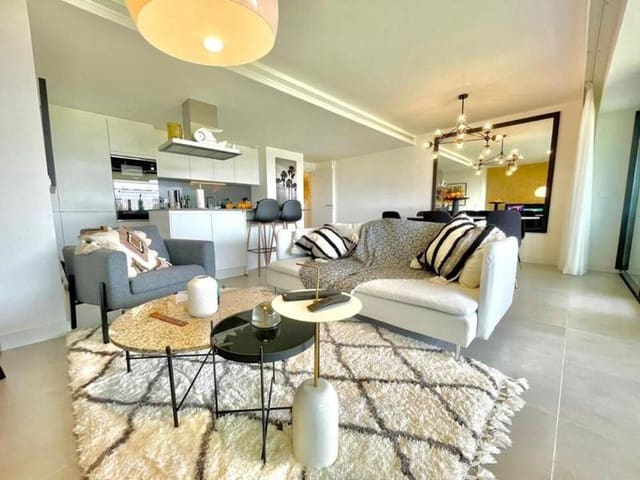 3 soverom Leilighet til leie i La Concha - Resina Golf, Estepona med svømmebasseng garasje - € 3 000 (Ref: 9770234)