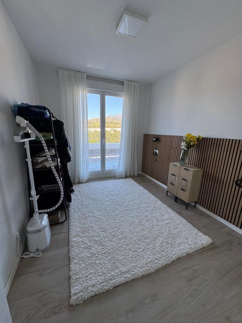 3 makuuhuone Kattohuoneisto vuokrattavana paikassa Nueva Andalucia mukana uima-altaan 
autotalli - 6 000 € (Ref: 9770235)