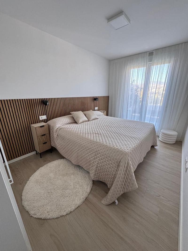 3 makuuhuone Kattohuoneisto vuokrattavana paikassa Nueva Andalucia mukana uima-altaan 
autotalli - 6 000 € (Ref: 9770235)