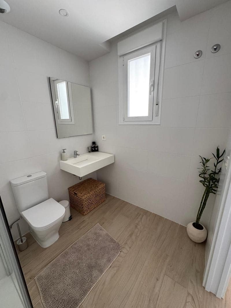 3 makuuhuone Kattohuoneisto vuokrattavana paikassa Nueva Andalucia mukana uima-altaan 
autotalli - 6 000 € (Ref: 9770235)