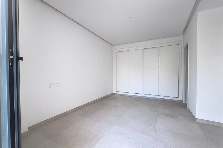 3 makuuhuone Kattohuoneisto vuokrattavana paikassa Benahavis mukana uima-altaan 
autotalli - 6 000 € (Ref: 9770236)