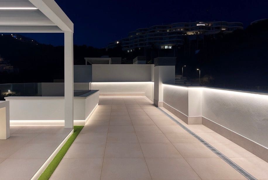 3 makuuhuone Kattohuoneisto vuokrattavana paikassa Benahavis mukana uima-altaan 
autotalli - 6 000 € (Ref: 9770236)