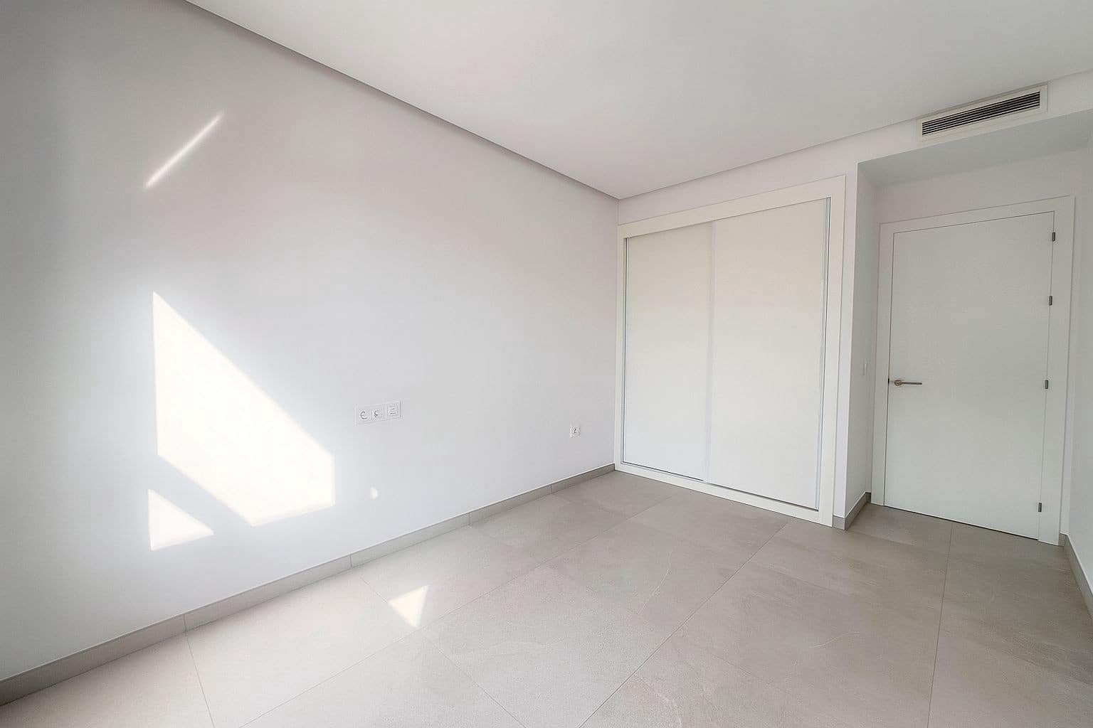 3 makuuhuone Kattohuoneisto vuokrattavana paikassa Benahavis mukana uima-altaan 
autotalli - 6 000 € (Ref: 9770236)