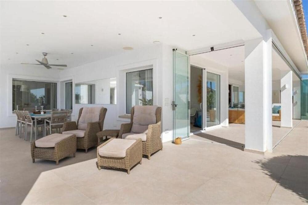 5 makuuhuone Huvila vuokrattavana paikassa Marbella mukana uima-altaan 
autotalli - 15 000 € (Ref: 9770237)