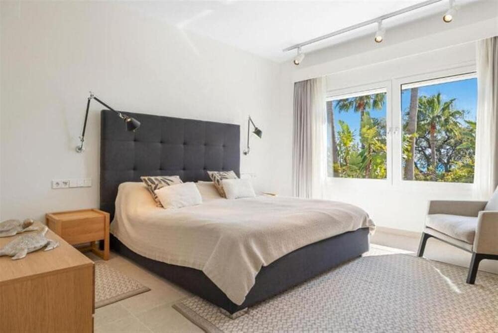 5 makuuhuone Huvila vuokrattavana paikassa Marbella mukana uima-altaan 
autotalli - 15 000 € (Ref: 9770237)