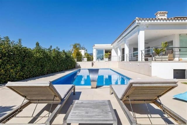 5 soverom Villa til leie i El Rosario, Marbella med svømmebasseng garasje - € 15 000 (Ref: 9770237)