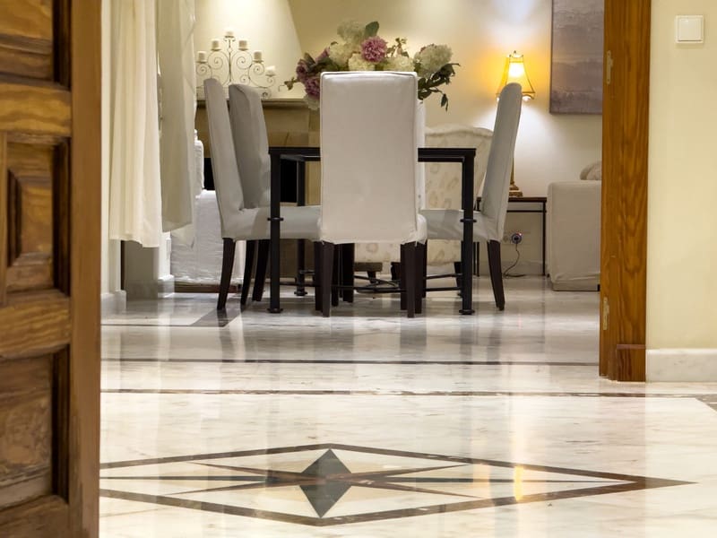 6 soverom Villa til leie i Marbella med svømmebasseng garasje - € 15 000 (Ref: 9772633)