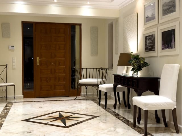 6 soverom Villa til leie i El Rosario, Marbella med svømmebasseng garasje - € 15 000 (Ref: 9772633)