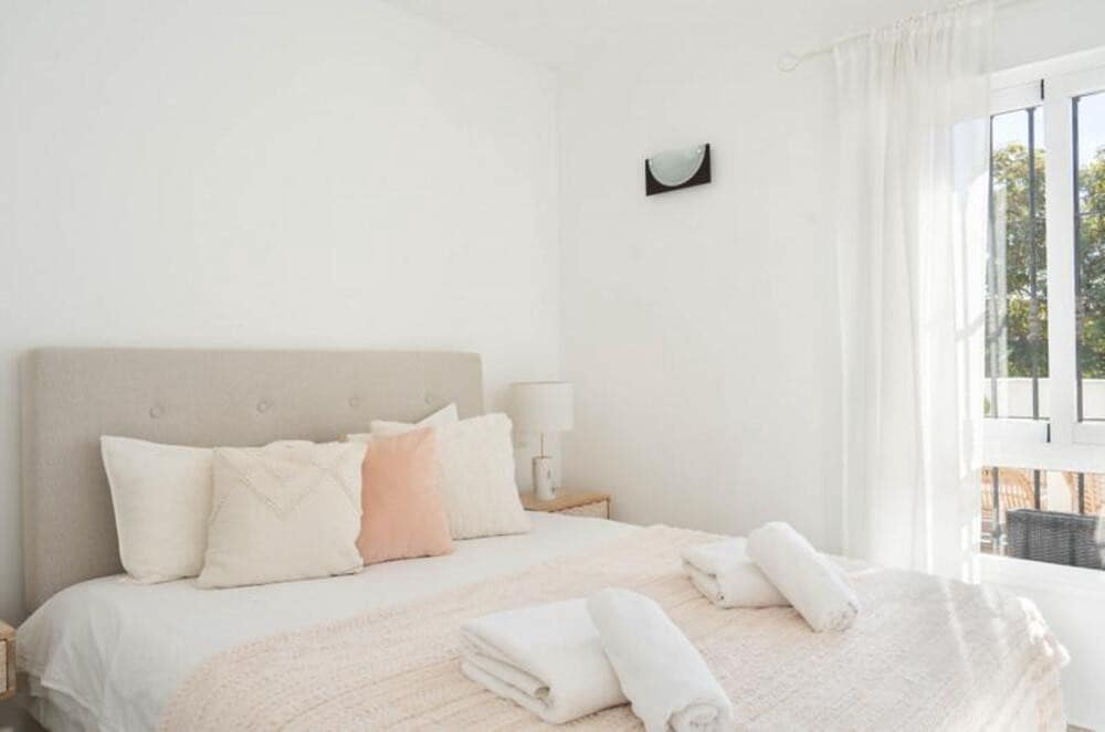 3 slaapkamer Penthouse te koop in Marbella met zwembad - € 525.000 (Ref: 9772635)