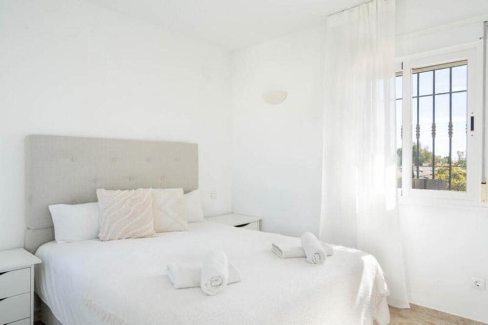 3 slaapkamer Penthouse te koop in Marbella met zwembad - € 525.000 (Ref: 9772635)