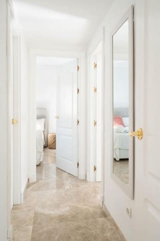 3 quarto Penthouse para venda em Los Naranjos, Marbella com piscina - 525 000 € (Ref: 9772635)