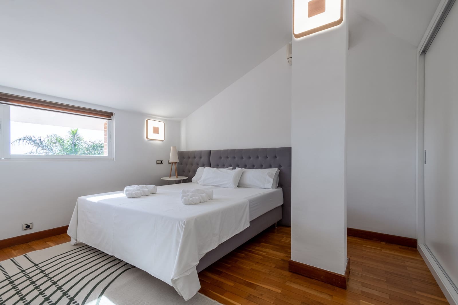 8 bedroom Villa for holiday rental in Benahavis with pool garage - € 15,000 (Ref: 9777575)