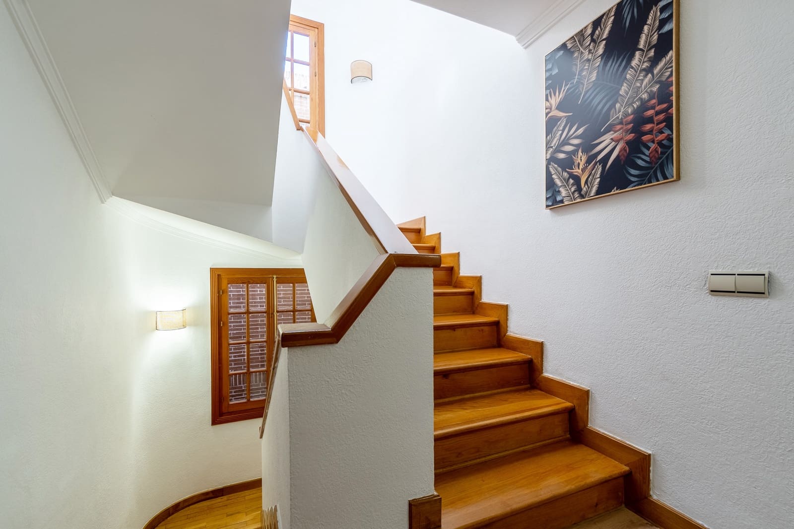 8 bedroom Villa for holiday rental in Benahavis with pool garage - € 15,000 (Ref: 9777575)