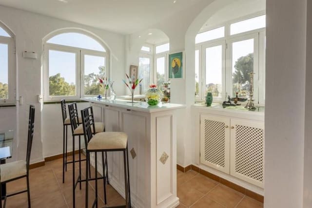 3 chambre Penthouse à vendre à Atalaya avec piscine garage - 495 000 € (Ref: 9777576)