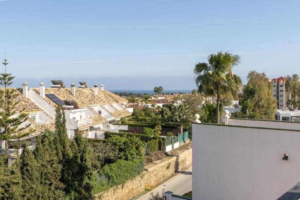 3 camera da letto Attico in vendita in Atalaya con piscina garage - 495.000 € (Rif: 9777576)