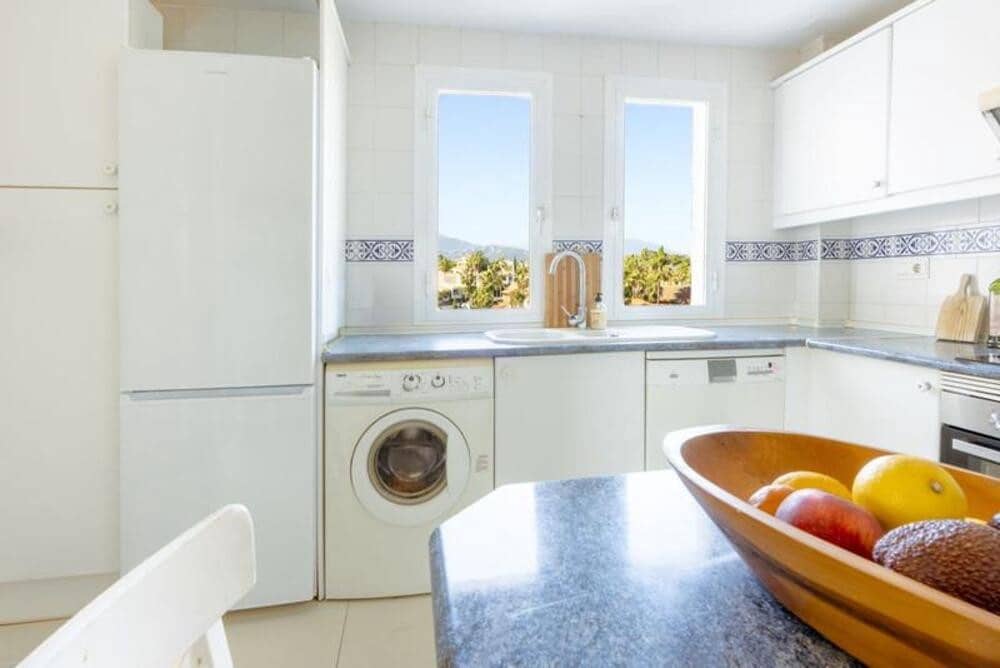 3 bedroom Penthouse for sale in Atalaya with pool garage - € 495,000 (Ref: 9777576)