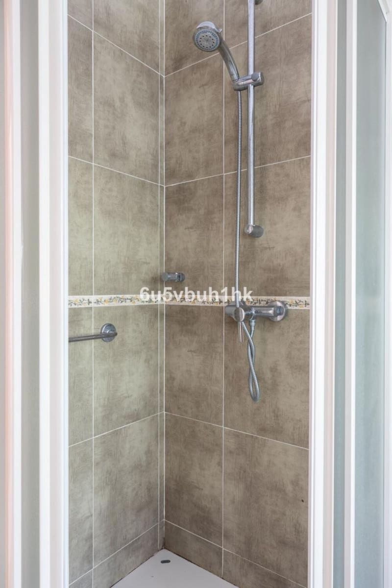 5 soverom Hus til salgs i San Pedro de Alcantara med garasje - € 695 000 (Ref: 9777577)