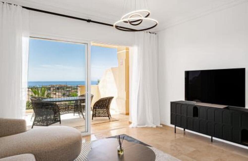 2 soveværelse Lejlighed til salg i Miraflores med swimmingpool garage - € 390.000 (Ref: 9777578)