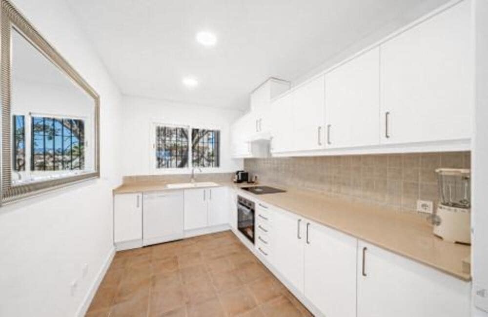 2 soveværelse Lejlighed til salg i Miraflores med swimmingpool garage - € 390.000 (Ref: 9777578)