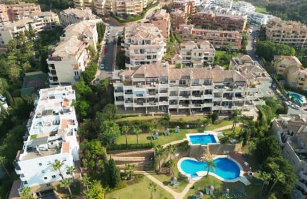 2 soveværelse Lejlighed til salg i Miraflores med swimmingpool garage - € 390.000 (Ref: 9777578)