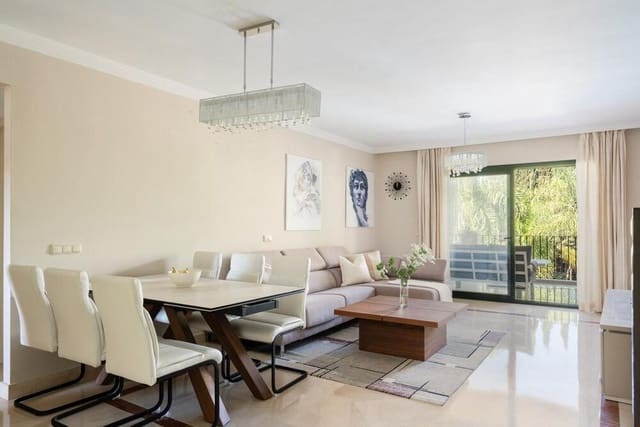 3 soverom Leilighet til salgs i Nueva Andalucía Centro, Marbella med svømmebasseng garasje - € 680 000 (Ref: 9780054)