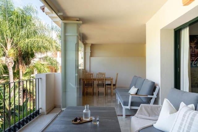 3 soverom Leilighet til salgs i Nueva Andalucía Centro, Marbella med svømmebasseng garasje - € 680 000 (Ref: 9780054)