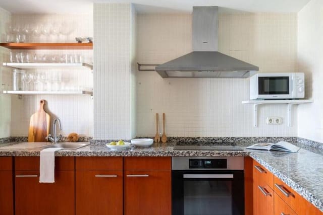 3 soverom Leilighet til salgs i Nueva Andalucía Centro, Marbella med svømmebasseng garasje - € 680 000 (Ref: 9780054)
