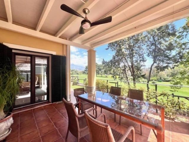 5 chambre Villa/Maison à vendre à Guadalmina Alta, Marbella avec piscine garage - 1 580 000 € (Ref: 9780055)