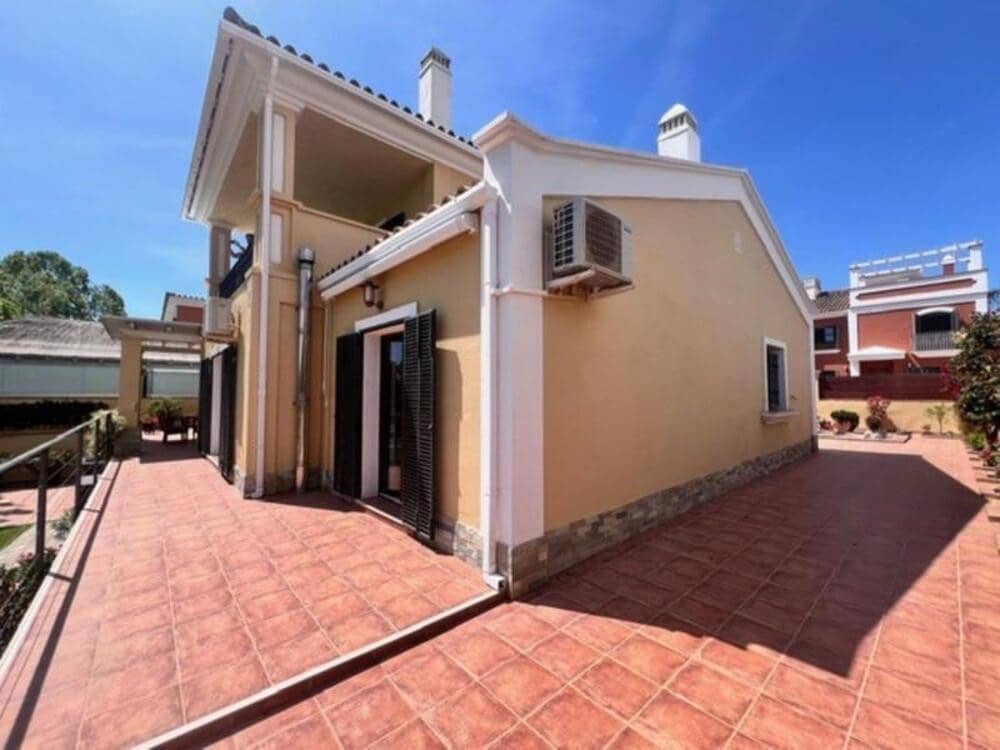 5 chambre Villa/Maison à vendre à Guadalmina avec piscine garage - 1 580 000 € (Ref: 9780055)