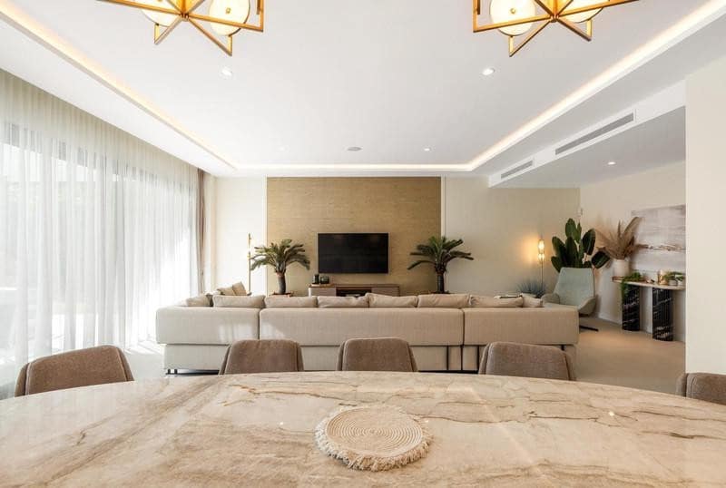 4 soverom Kjedet enebolig til leie i Marbella med svømmebasseng garasje - € 11 000 (Ref: 9786008)