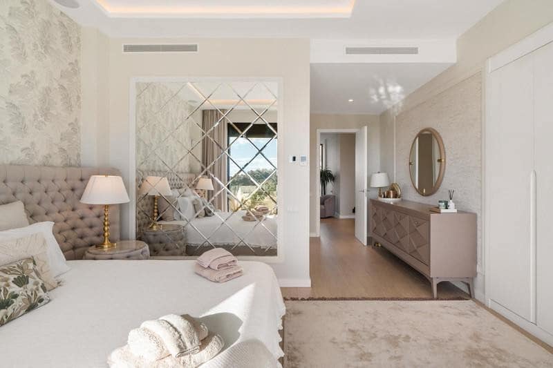 4 slaapkamer Halfvrijstaande villa te huur in Marbella met zwembad garage - € 11.000 (Ref: 9786008)