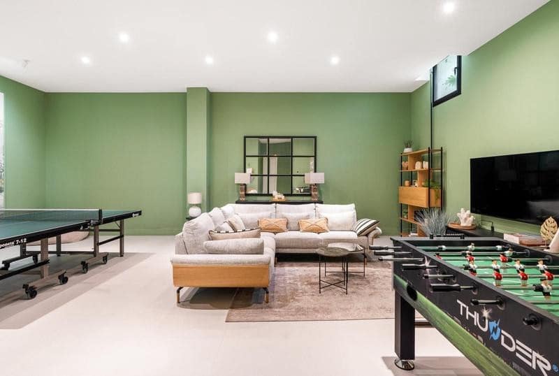 4 slaapkamer Halfvrijstaande villa te huur in Marbella met zwembad garage - € 11.000 (Ref: 9786008)