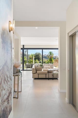 4 makuuhuone Paritalo vuokrattavana paikassa Santa Clara, Marbella mukana uima-altaan 
autotalli - 11 000 € (Ref: 9786008)