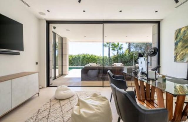 6 Zimmer Villa zu vermieten in Lomas De Marbella, Marbella mit Pool Garage - 35.000 € (Ref: 9786009)