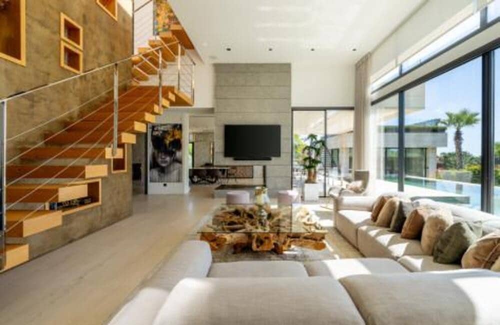 6 bedroom Villa for holiday rental in Marbella with pool garage - € 30,000 (Ref: 9786010)