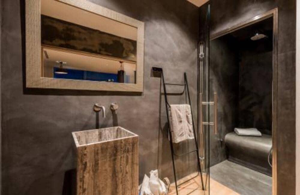 6 bedroom Villa for holiday rental in Marbella with pool garage - € 30,000 (Ref: 9786010)