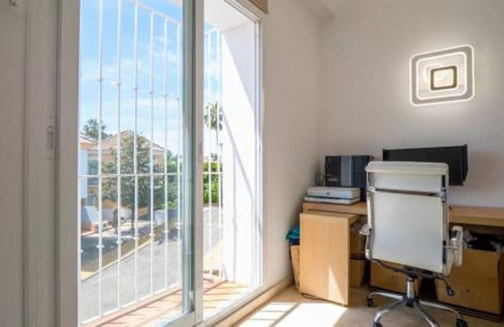2 chambre Maison de Ville à vendre à Nueva Andalucia avec piscine garage - 715 000 € (Ref: 9786011)