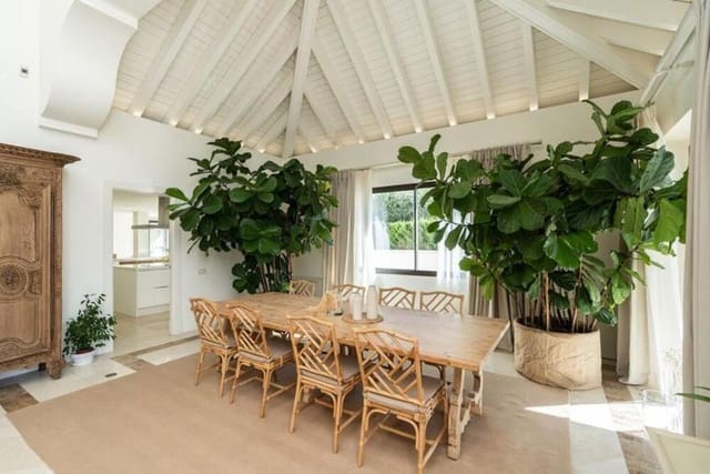 5 soverom Villa til leie i Lomas De Marbella, Marbella med svømmebasseng garasje - € 15 000 (Ref: 9786013)