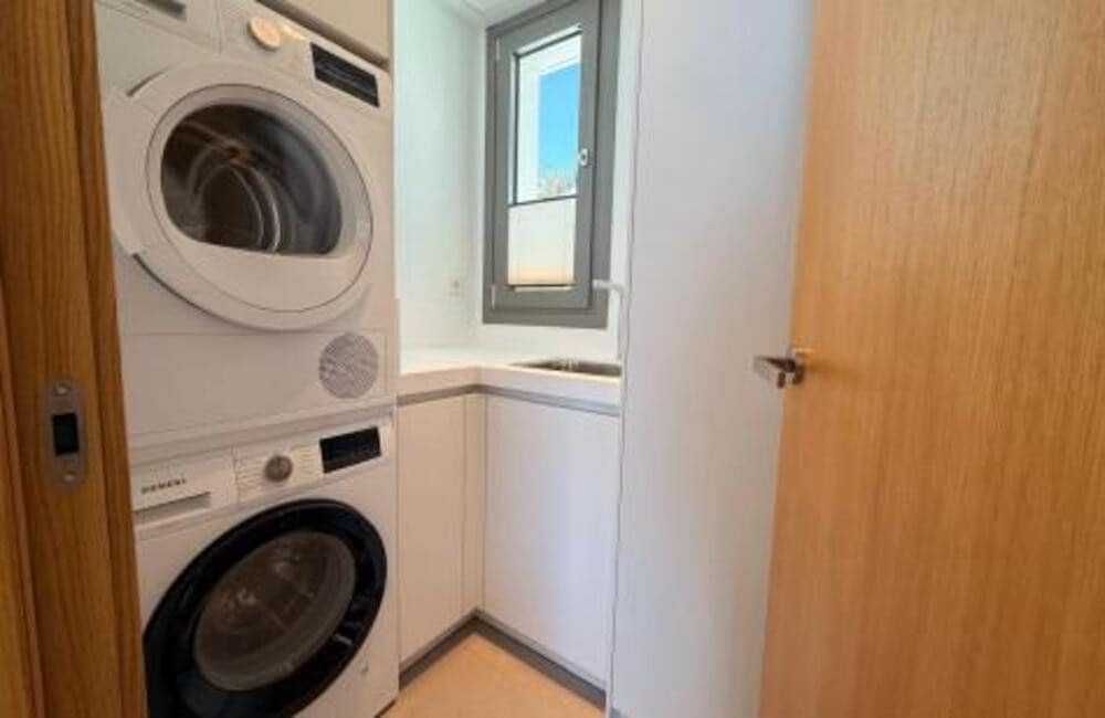 Appartement de 3 chambres à louer à Benahavis avec piscine garage - 6 250 € (Ref: 9788095)