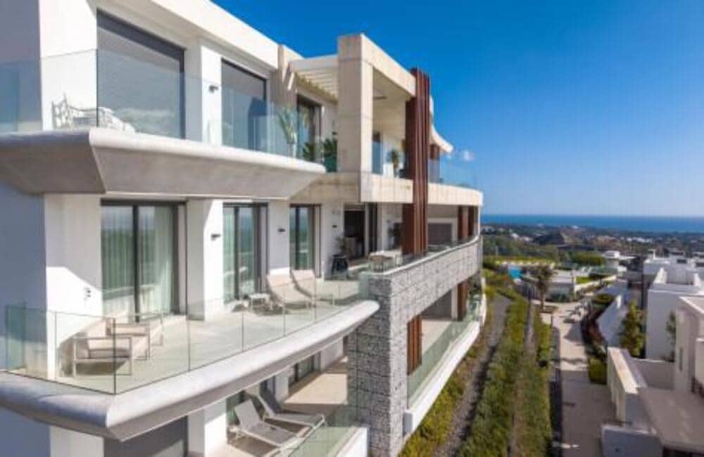 Appartement de 3 chambres à louer à Benahavis avec piscine garage - 6 250 € (Ref: 9788095)