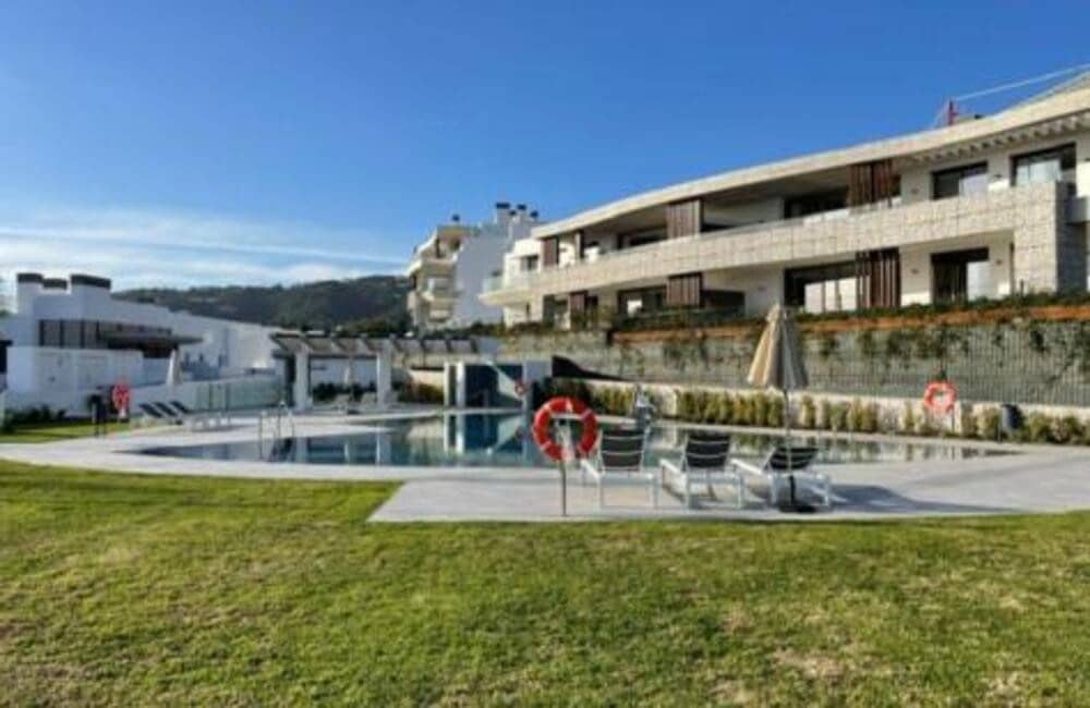 Appartement de 3 chambres à louer à Benahavis avec piscine garage - 6 250 € (Ref: 9788095)