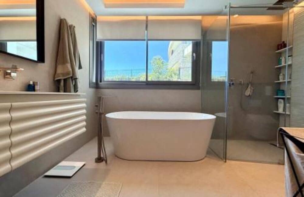 Appartement de 3 chambres à louer à Benahavis avec piscine garage - 6 250 € (Ref: 9788095)