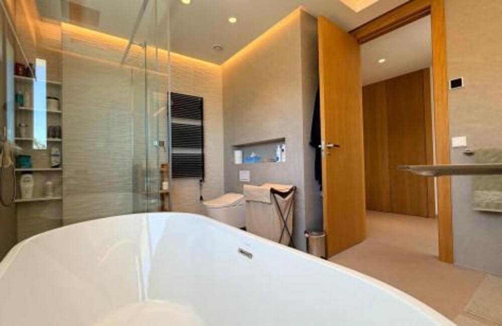 Appartement de 3 chambres à louer à Benahavis avec piscine garage - 6 250 € (Ref: 9788095)