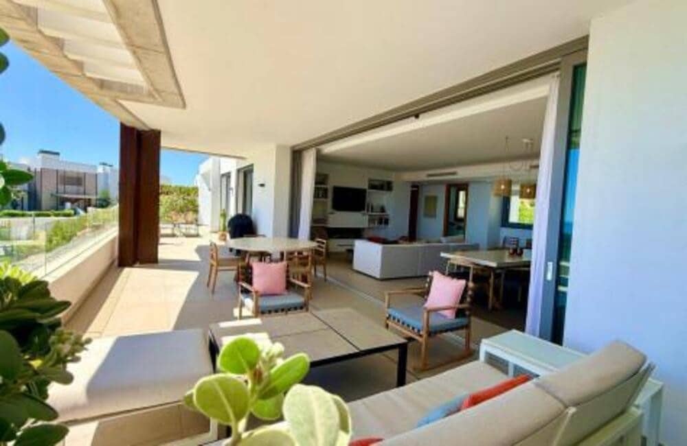 Appartement de 3 chambres à louer à Benahavis avec piscine garage - 6 250 € (Ref: 9788095)